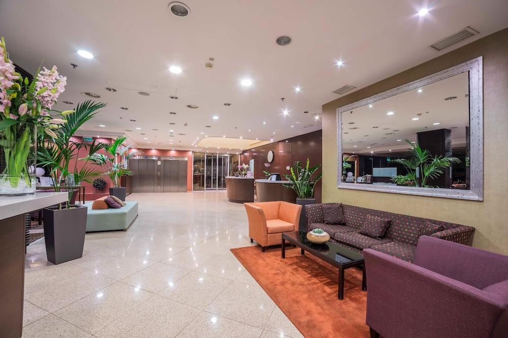 Lion's Garden Hotel 4*